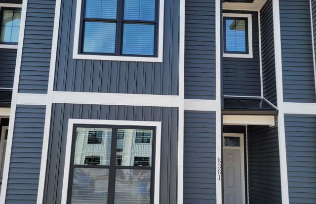 Modern townhome in beautiful Mallory Creek Subdivision