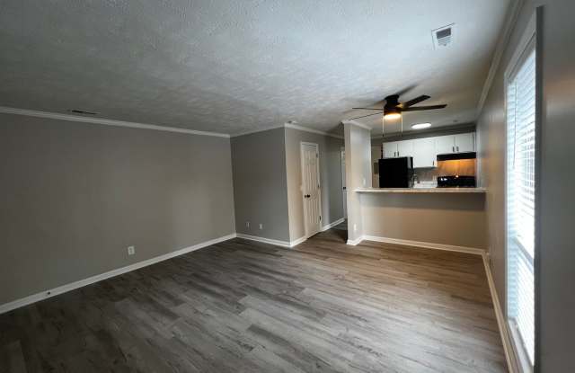 5850-H Century Oaks Drive (No Pets)