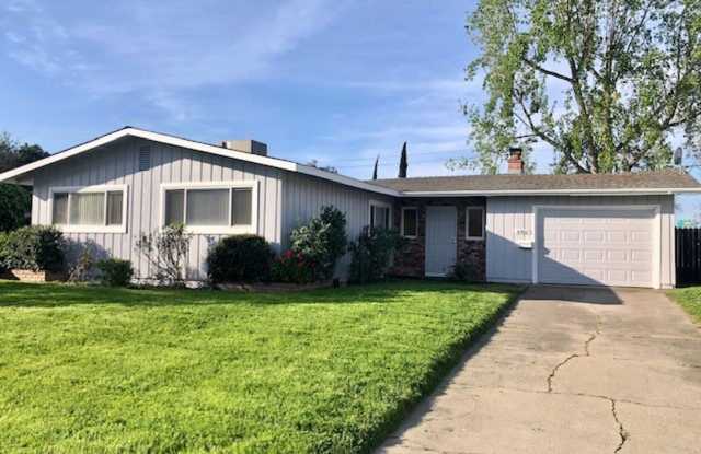 Spacious 3 bed 1 bath home - 6940 Gumwood Circle, Citrus Heights, CA 95621