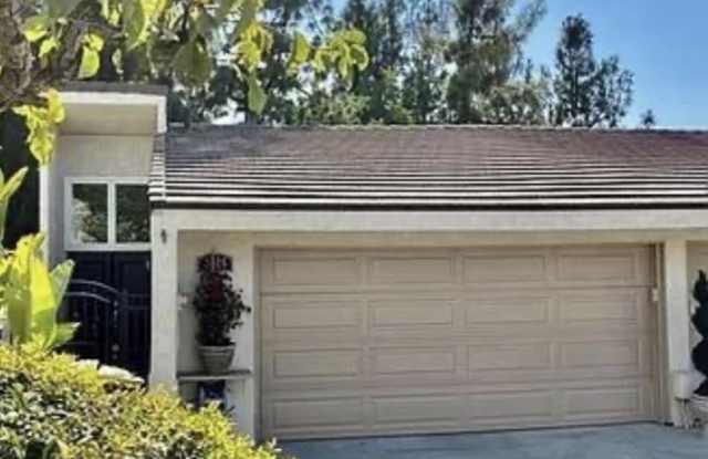 2226 Vista Del Sol