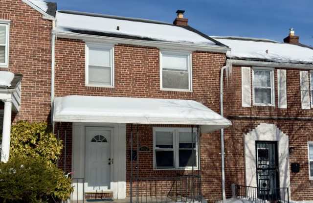 Charming 3 Bedroom/1.5 Bathroom Townhome in Lakeside/Ednor Gardens, MD!