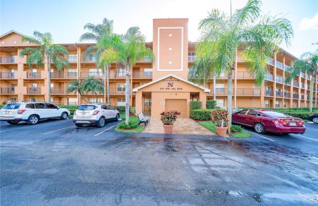 571 SW 141st Ave - 571 Southwest 141st Avenue, Pembroke Pines, FL 33027