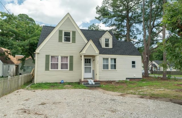 934 Wingfield AVE - 934 Wingfield Avenue, Chesapeake, VA 23325