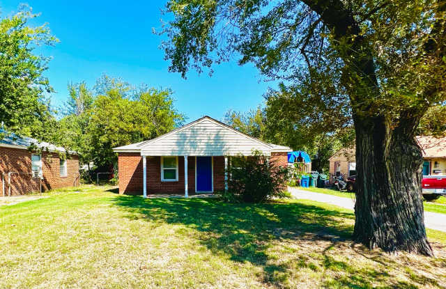 Updated 2BD 1BA Home in Midwest City!!!