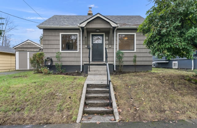 9026 North Polk Avenue - 9026 North Polk Avenue, Portland, OR 97203