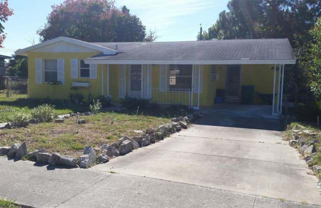 Photo of 3 Bed 1 Bath Home | Pet Friendly | Fenced Yard | Washer Dryer Hook Ups | Section 8 Welcomed