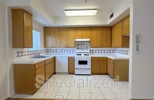 1814 N. Kingsley Drive