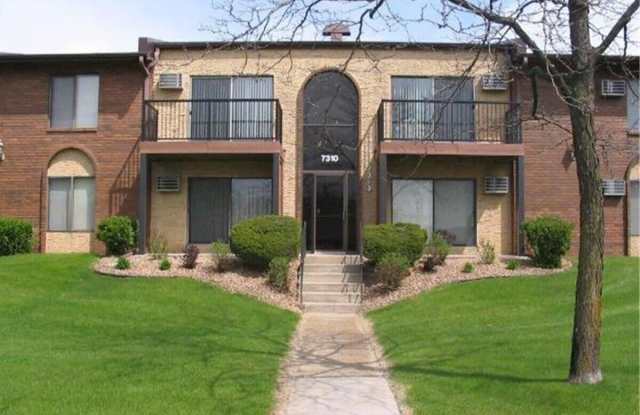 7310 York Ave S Apt 211