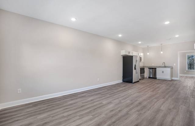 Highland Oaks 2 Bedroom Townhouse # 15