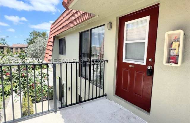 11352 Royal Palm Blvd