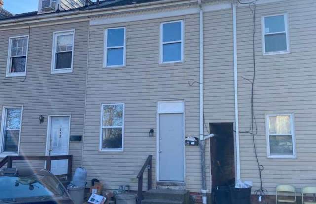 320 Wallace Street