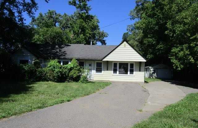20803 ORCHARD LAKE Road
