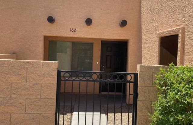 8940 West Olive Avenue - 8940 W Olive Ave, Peoria, AZ 85345