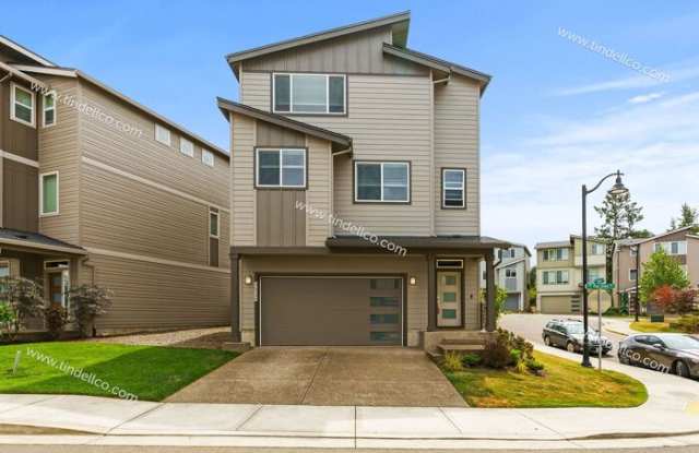 16924 Southeast Fox Glen Court