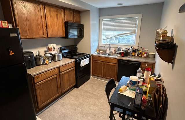 96 Floral Avenue - 4