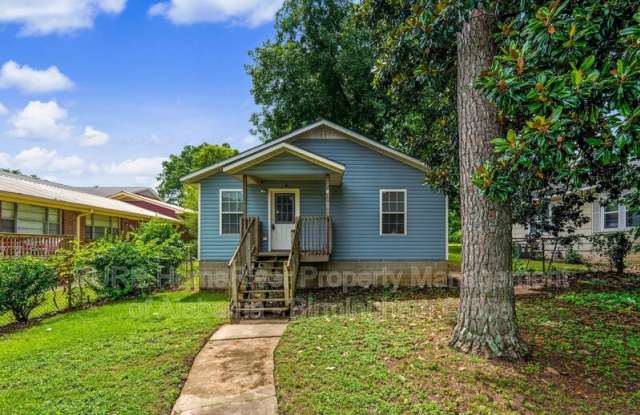 621 Bell Ave