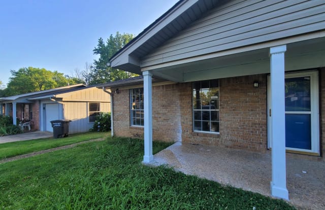 212 Overland Trail - 212 Overland Trl, Jacksonville, AR 72076