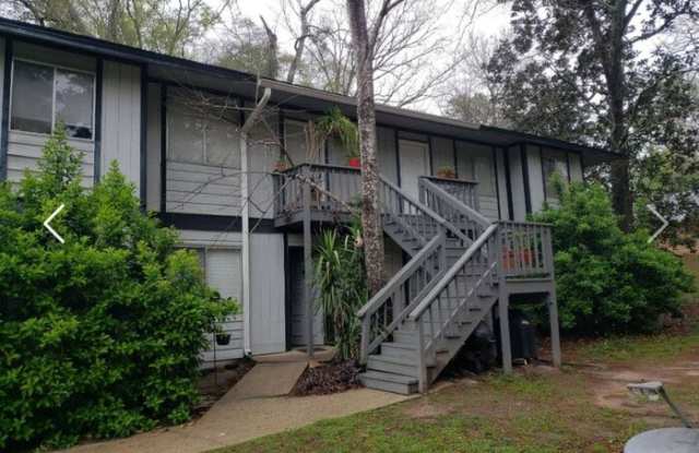 1406 Shallow Brook