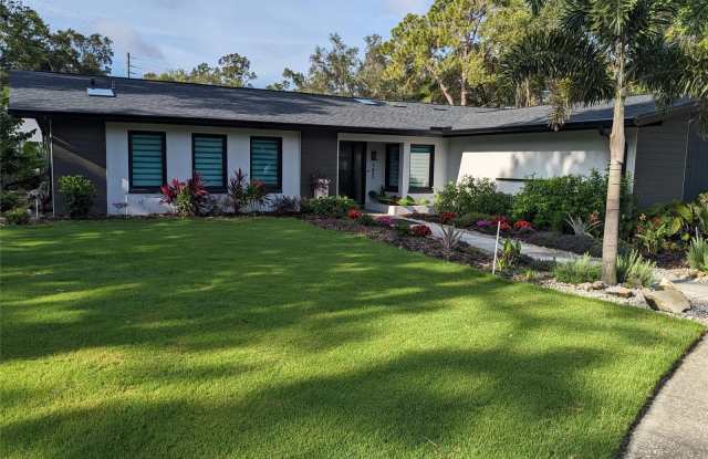 1851 ROYAL OAK PLACE E