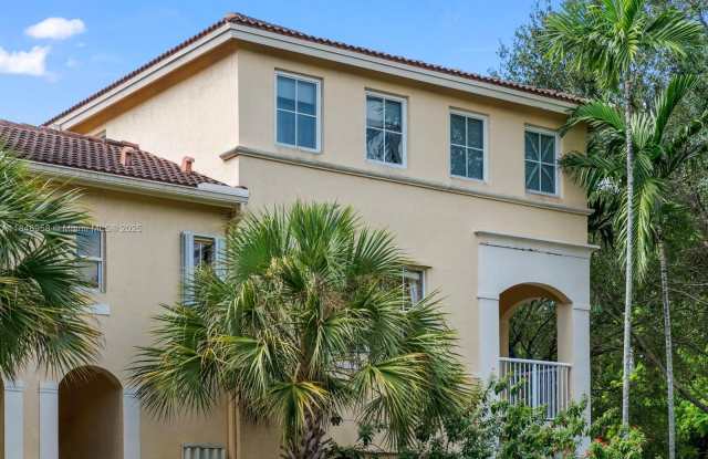 Photo of 160 Jacaranda Country Club Dr