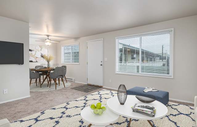 Hawthorne Court Apartments