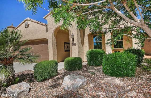 4394 N HUMMINGBIRD Drive