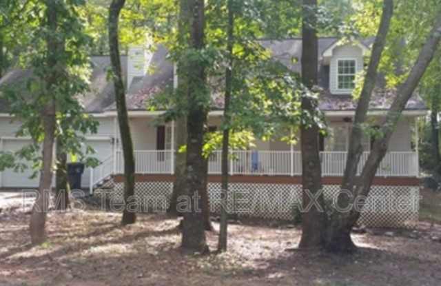 Photo of 631 Saddlewood Dr