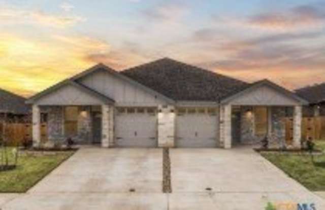 5219 Rose Garden Loop