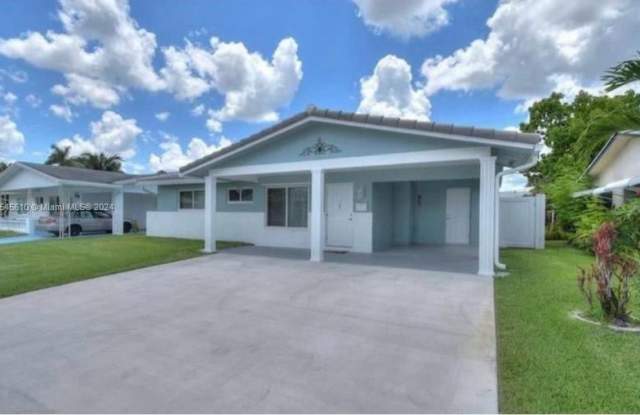 4803 NW 26th Ave - 4803 Northwest 26th Avenue, Tamarac, FL 33309