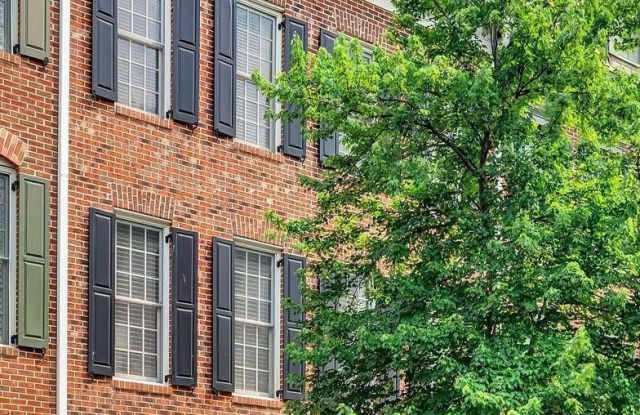 Photo of 705 LYLES Lane