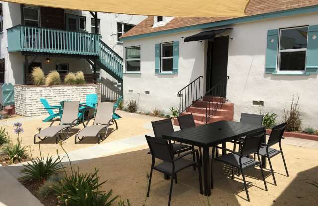 Must See! Amazing Studio in Hillcrest - Character GALORE