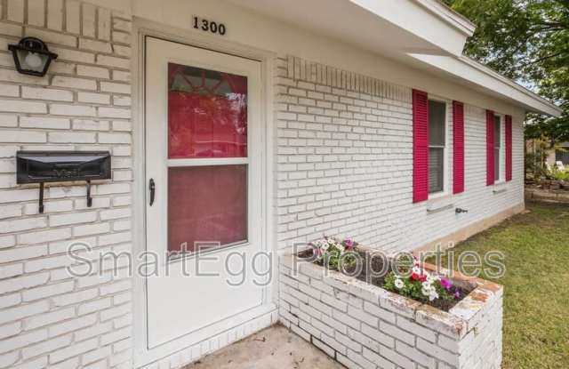 1300 Yorkshire Drive