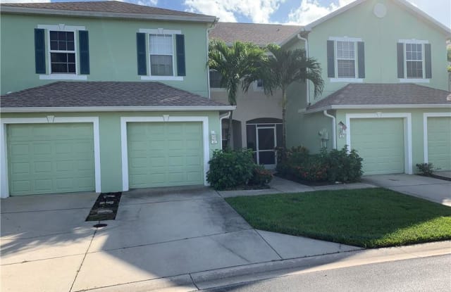 3624 Pine Oak CIR - 3624 Pine Oak Cir, Fort Myers, FL 33916