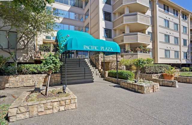Photo of Spacious 2 bed 1.5 bath Condo in San Leandro Minutes from Bart and shopping. Must see!