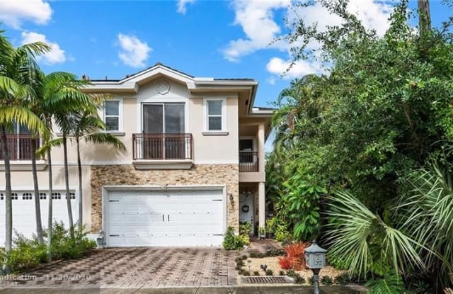 713 SW 8th Ave - 713 Southwest 8th Avenue, Fort Lauderdale, FL 33315