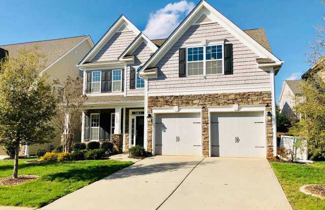 Immaculate 5bd 3bd Berewick home with many newly upgrades!