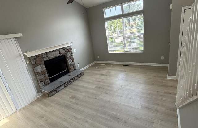 5442 Thornbriar Lane