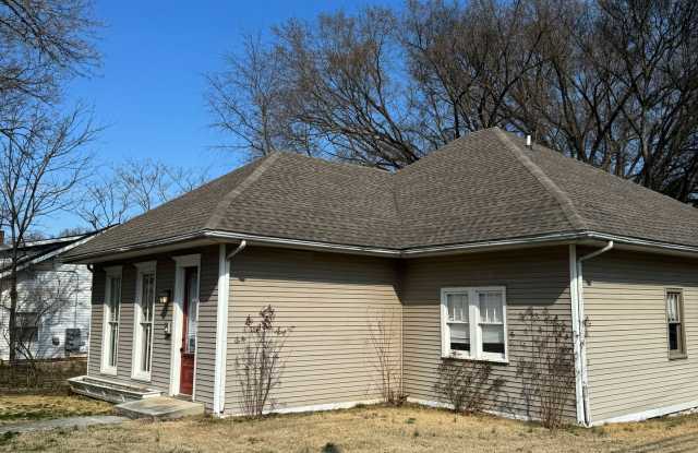 PYDR - 660 E 12th Avenue