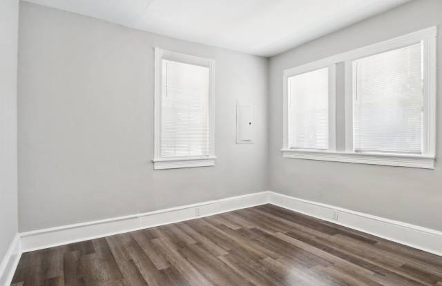 504 West 48th Street