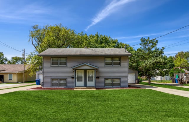 3102 East 38th Street - 3102 East 38th Street, Des Moines, IA 50317