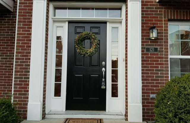 121 11th Street NW