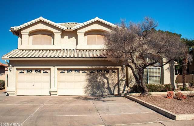 Photo of 506 W MESETO Avenue