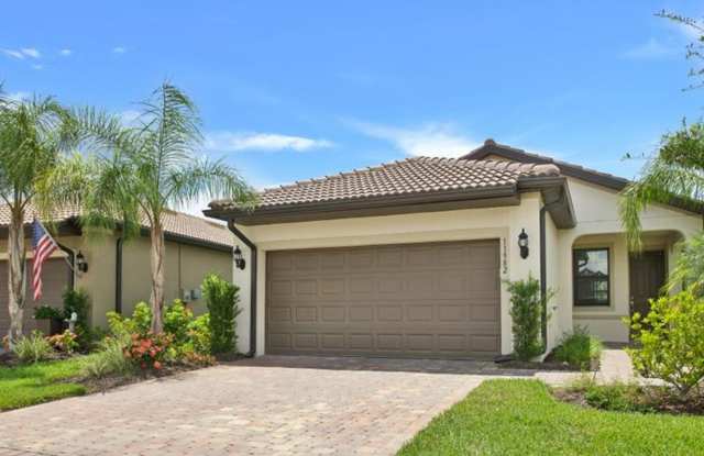 11982 Westmoreland Way - 11982 Westmoreland Way, Fort Myers, FL 33913