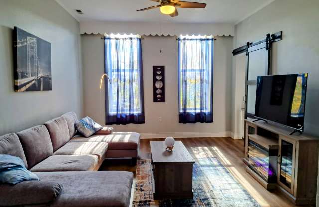 Photo of 1540 West 17th Street