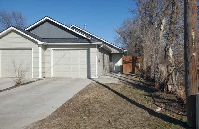 Photo of 1019 N Spruce #100