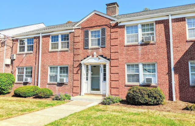 Photo of 1010 Trout Brook Drive