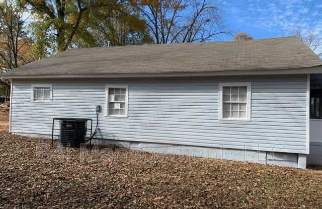 718 East Central Avenue