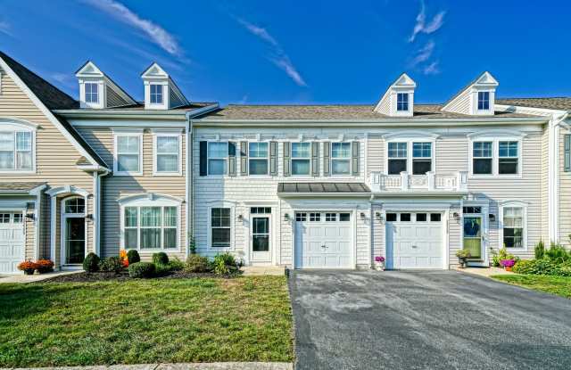 Townhouse in Retreat at Millstone
