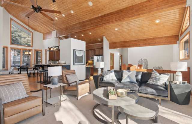 3133 Mountain Ridge CT