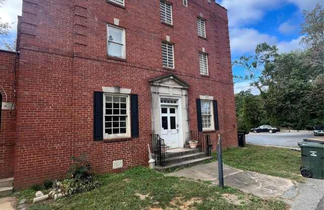 Photo of 203 W Liberty Street unit: 1W